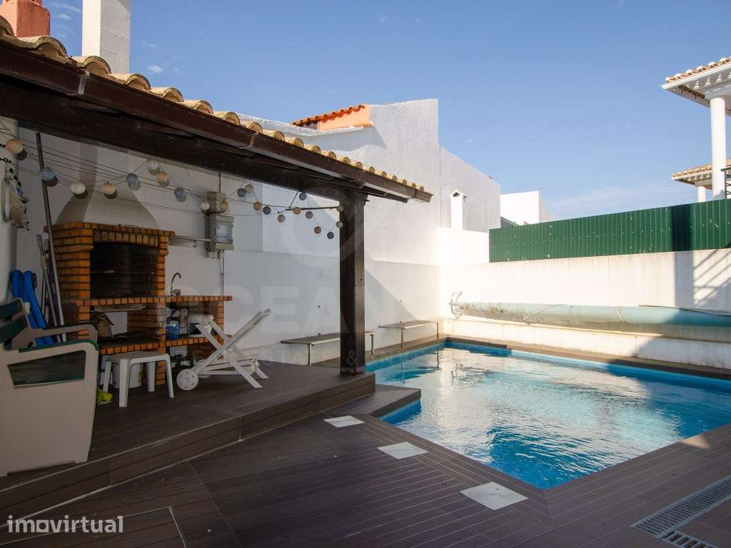 Moradia T4+2 com piscina na Urb. Lombas (São Domingos de Rana) - Grande imagem: 2/41