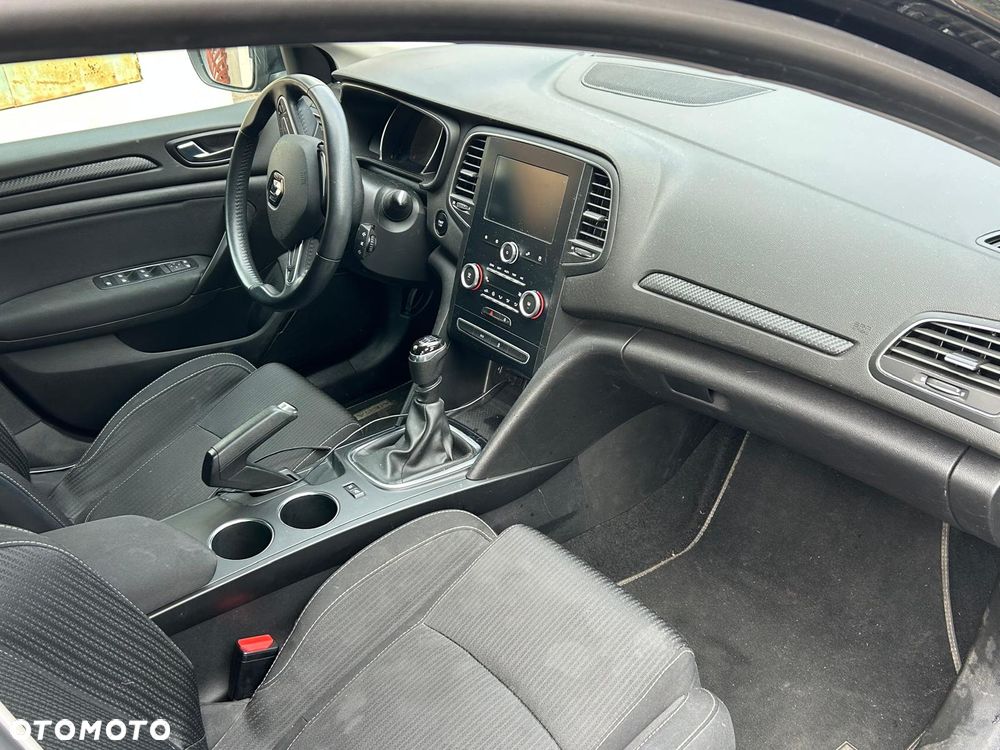 Renault Megane 1.2 Energy TCe Limited - 5