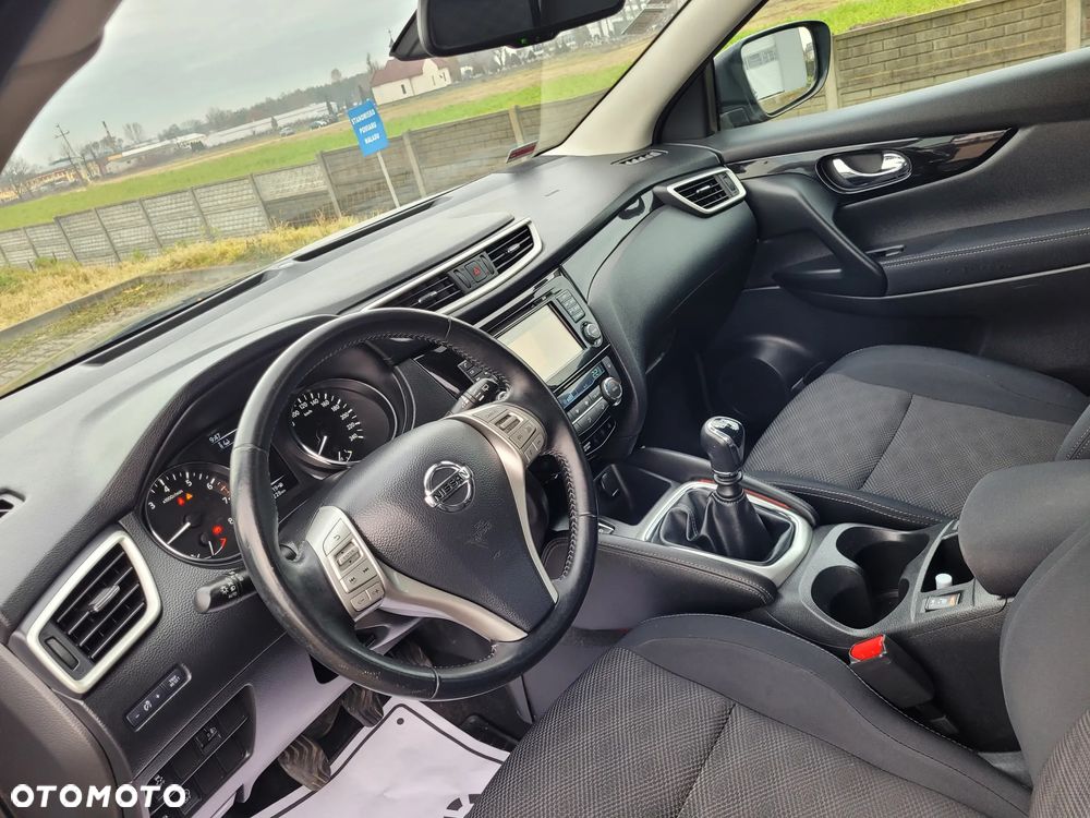 Nissan Qashqai 1.2 DIG-T N-Vision - 14