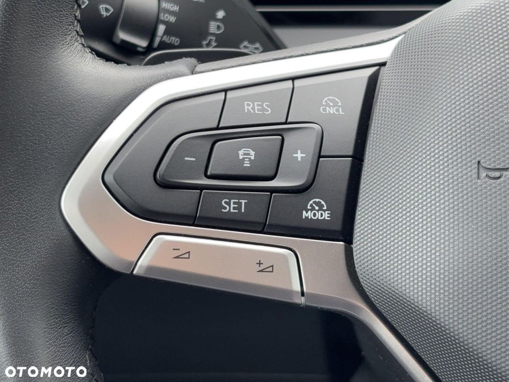 Volkswagen Tiguan 1.5 eTSI Life DSG - 27