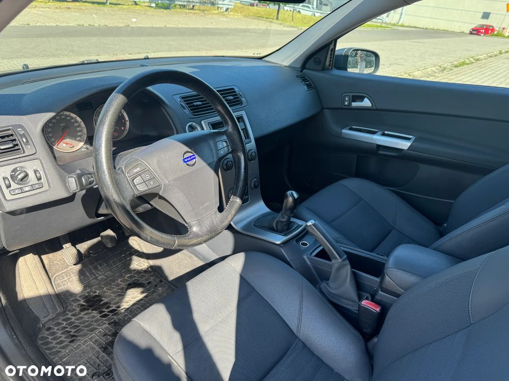 Volvo C30 2.0 - 9