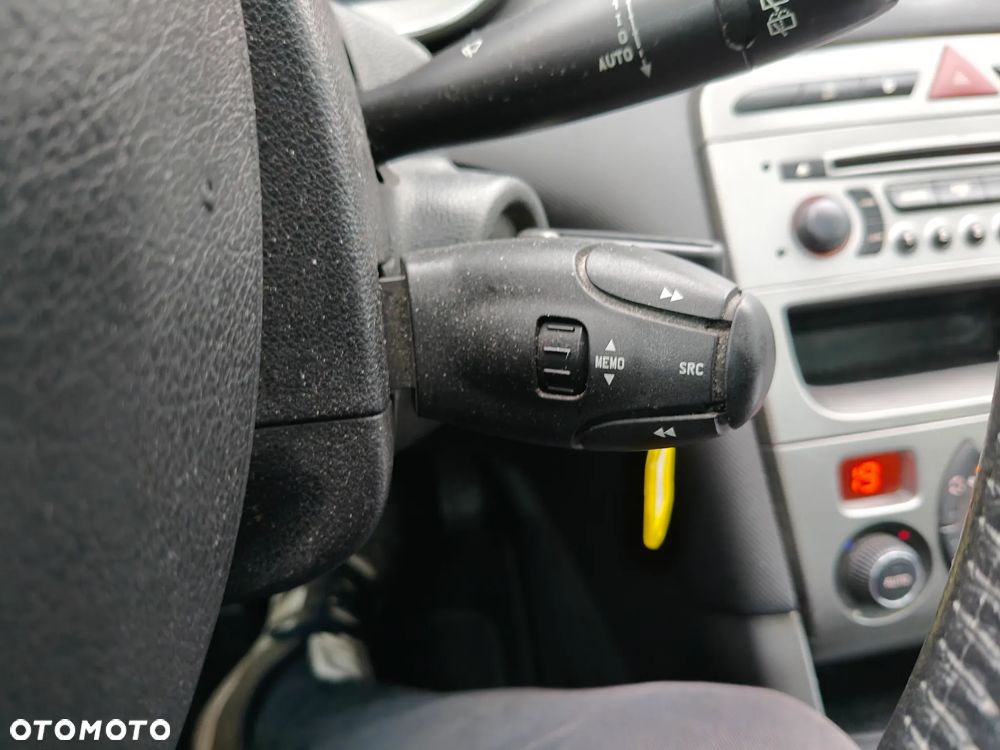Peugeot 308 1.6 HDi Premium - 36