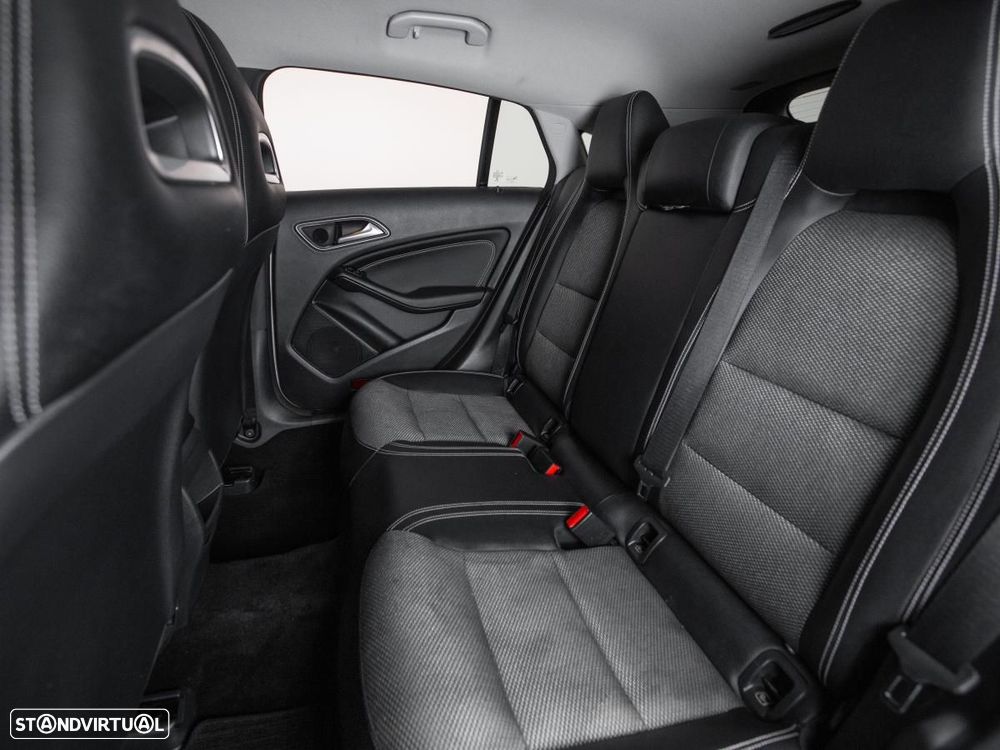 Mercedes-Benz CLA 200 - 10