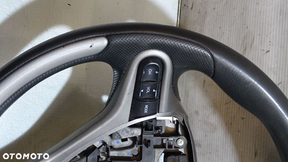 KIEROWNICA HONDA CIVIC VIII 1.4i-DSi  78500-SMJ-J413-31 - 2