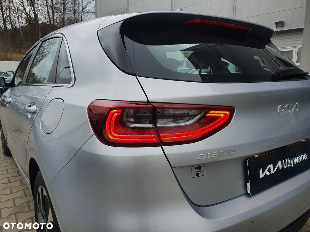 Kia Ceed 1.5 T-GDI M - 22