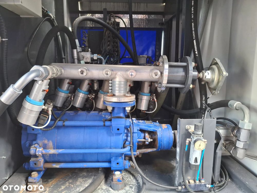 Renault Midlum 220 Polewaczka Myjka Karcher Mycie Ulic Myjka Drogowa Podlewanie Mycie Ciśnieniowe Cysterna 2011r Zarejestrowana - 23