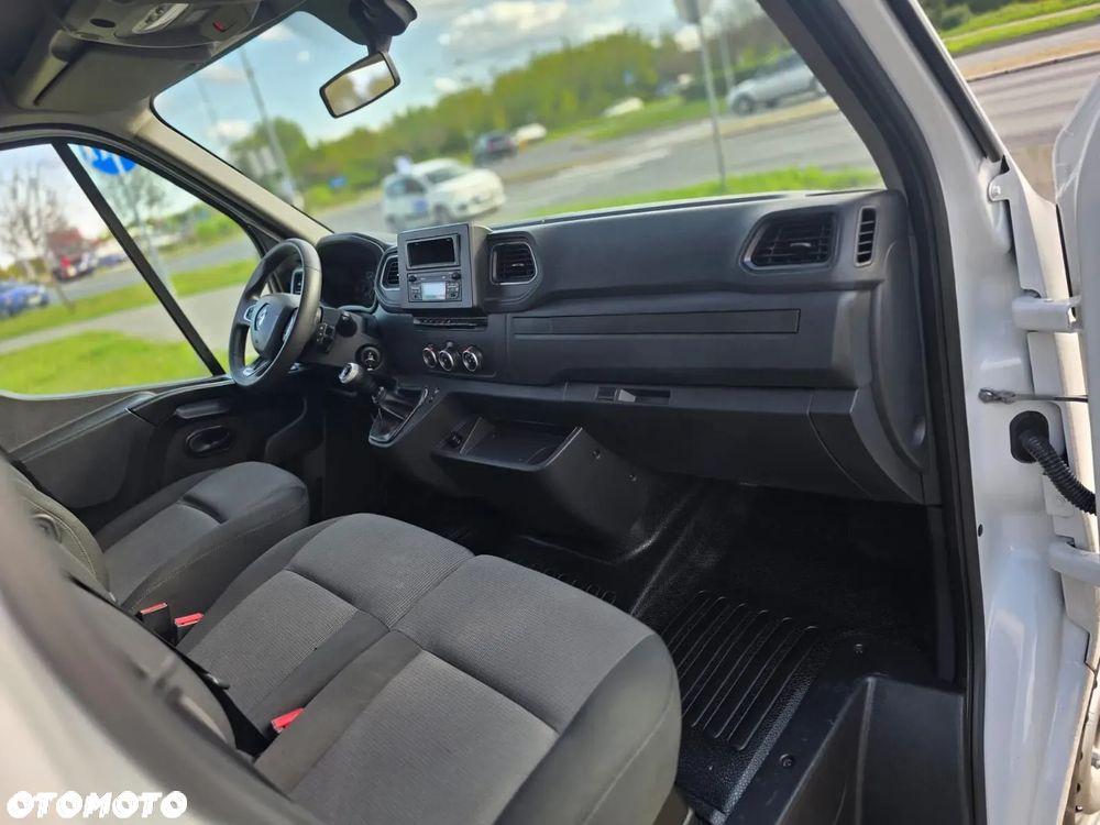 Renault MASTER 2018 ROK KONTENER WINDA 750 kg KLIMA - 15