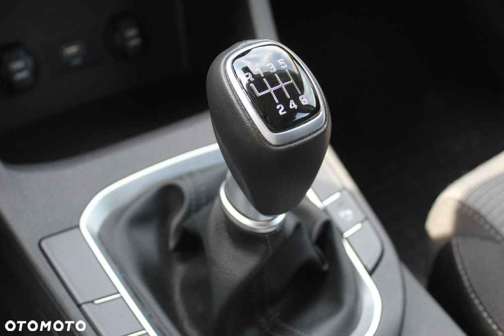 Hyundai i30 1.5 T-GDI 48V Modern - 17