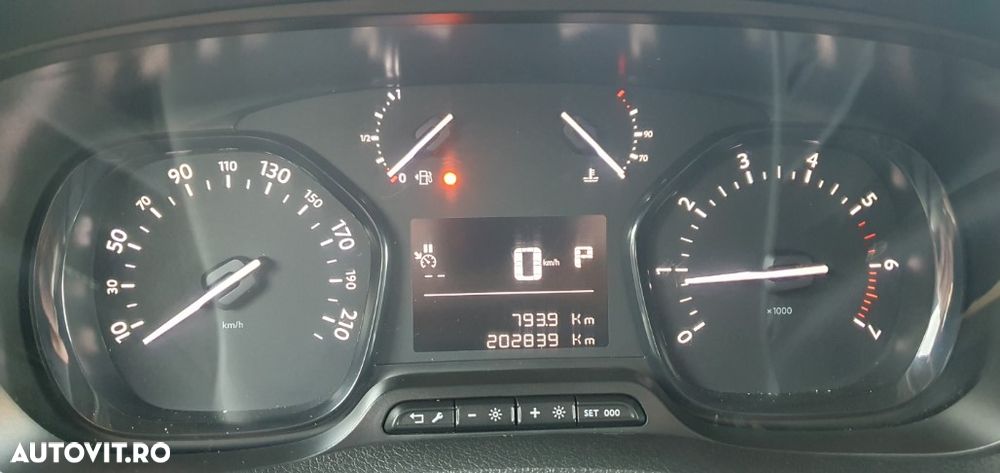 Peugeot Expert Premium L2H1 EAT6 TwinCab Komfort Plus - 9