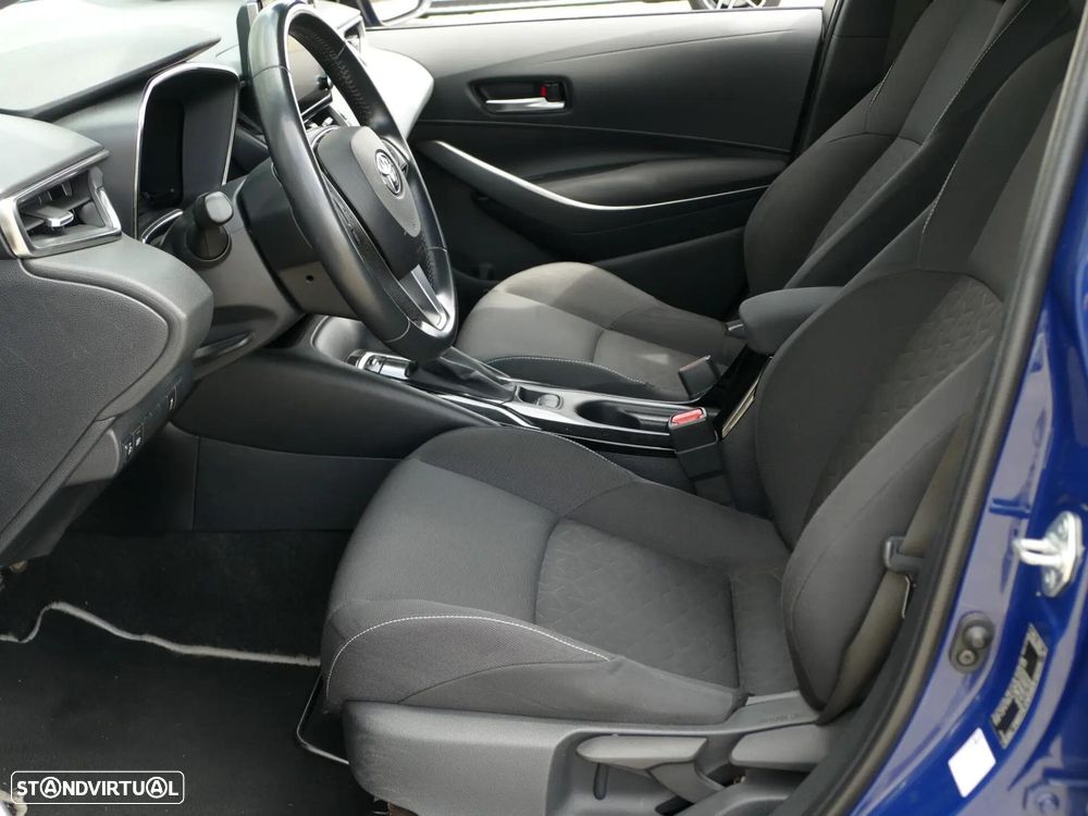 Toyota Corolla 1.8 Hybrid Active - 28