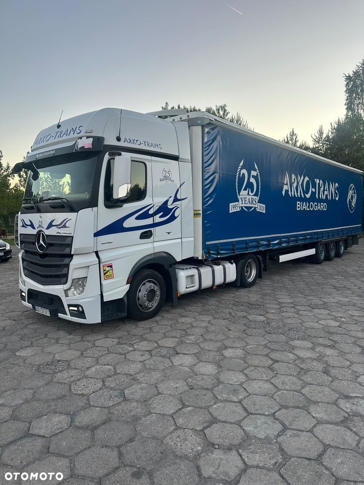 Mercedes-Benz Actros - 1