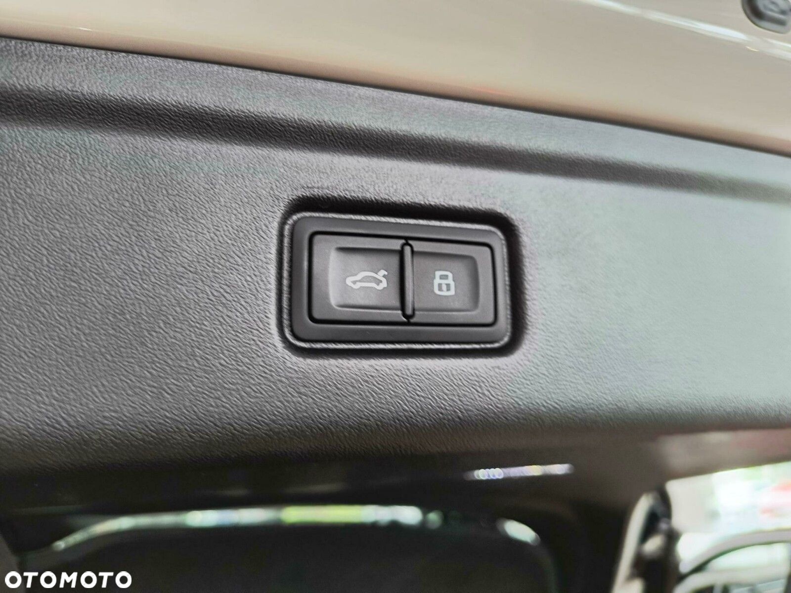 Audi A6 Sportback e-tron - 13