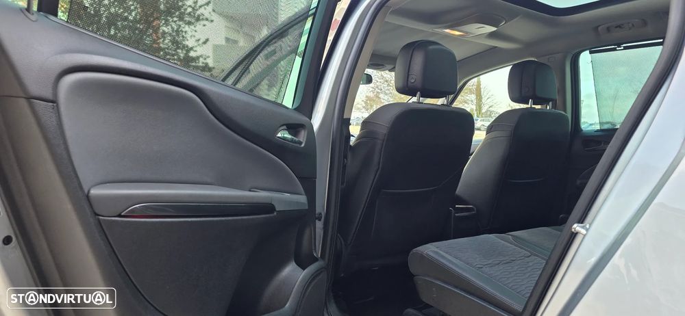 Opel Zafira 1.6 CDTi Cosmo - 8