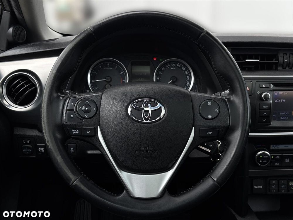 Toyota Auris 1.6 Premium - 15
