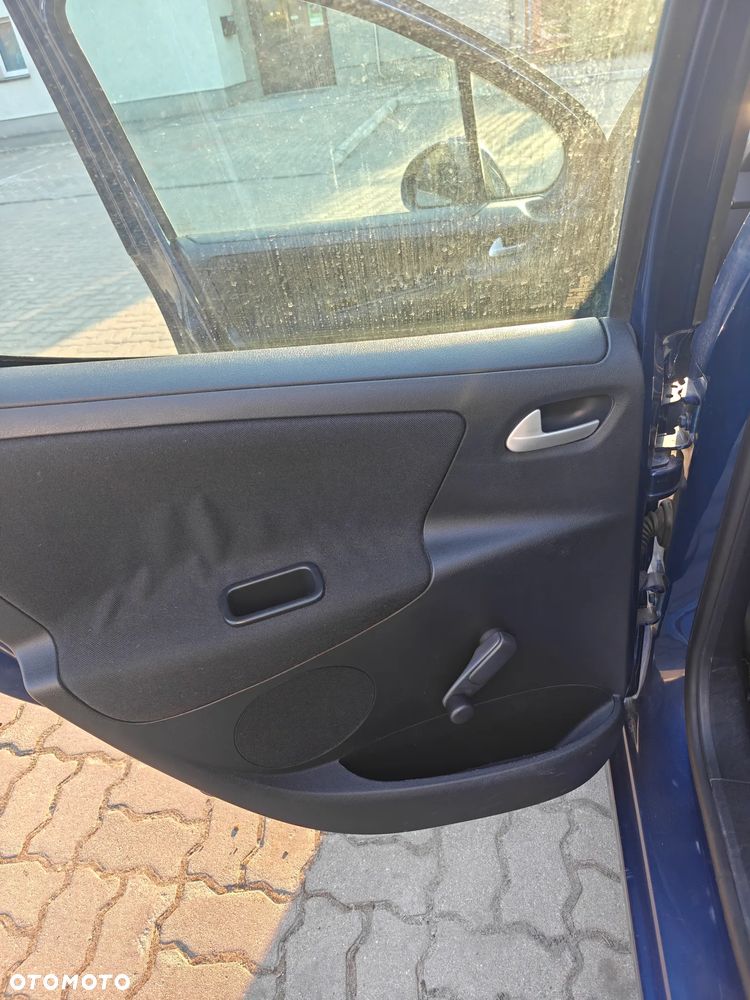 Peugeot 207 95 VTi Urban Style - 5