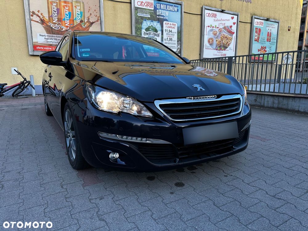 Peugeot 308 2015 photo 2