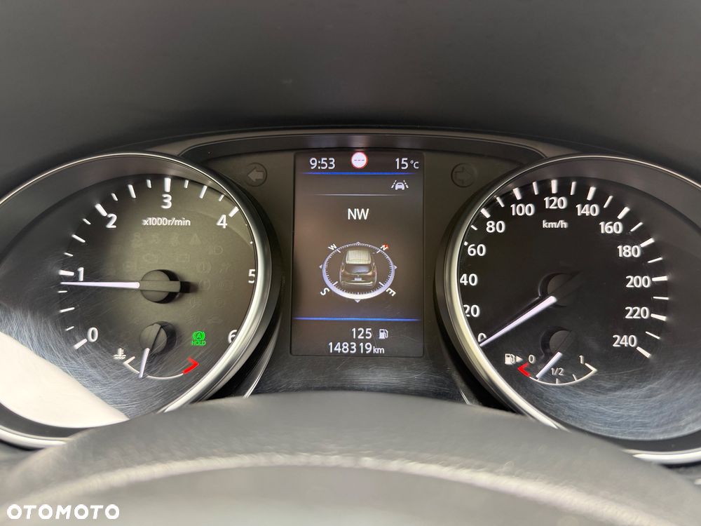 Nissan Qashqai 1.5 dCi Tekna - 24