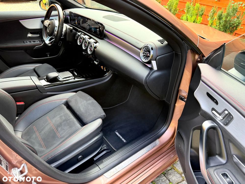 Mercedes-Benz CLA 220 d AMG Line 8G-DCT - 18