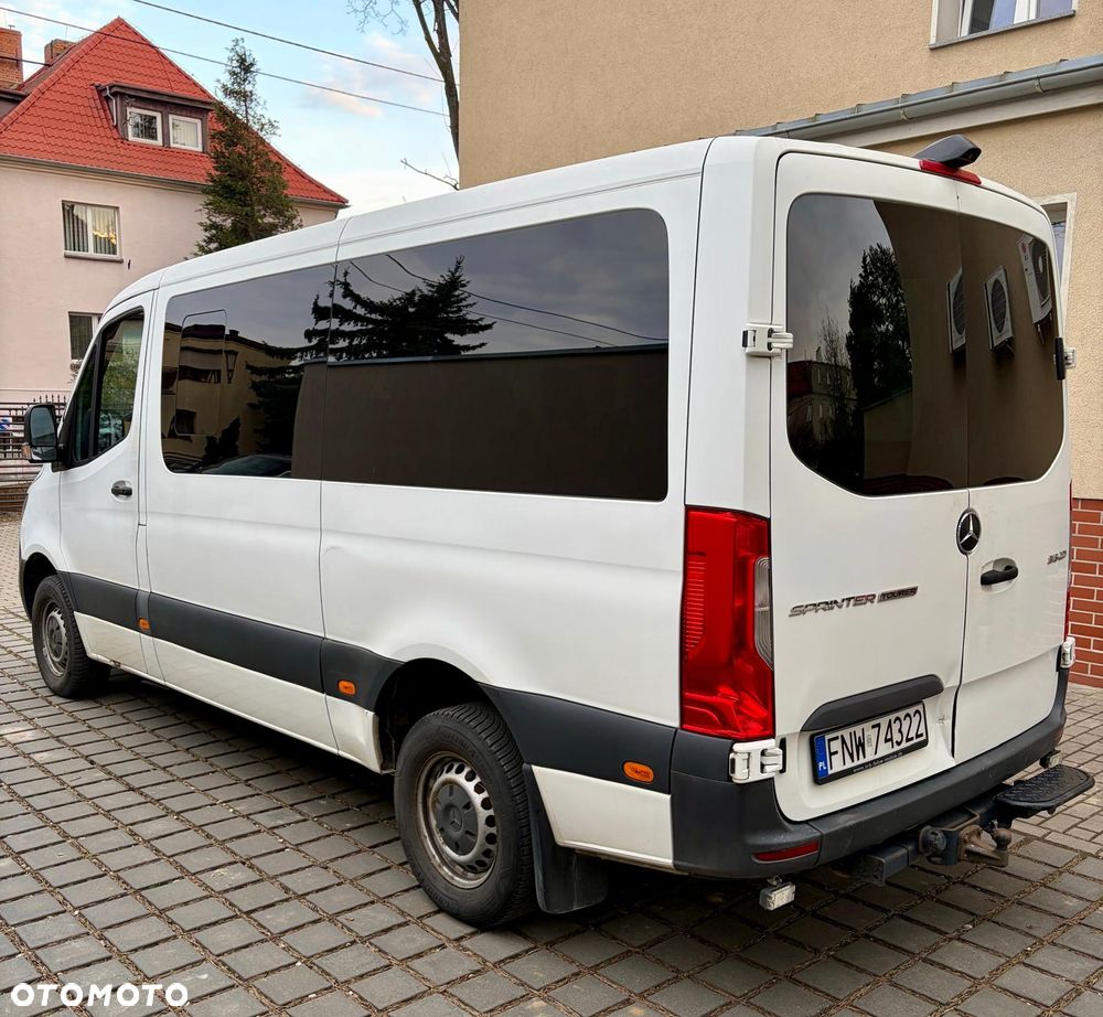 Mercedes-Benz Sprinter - 10
