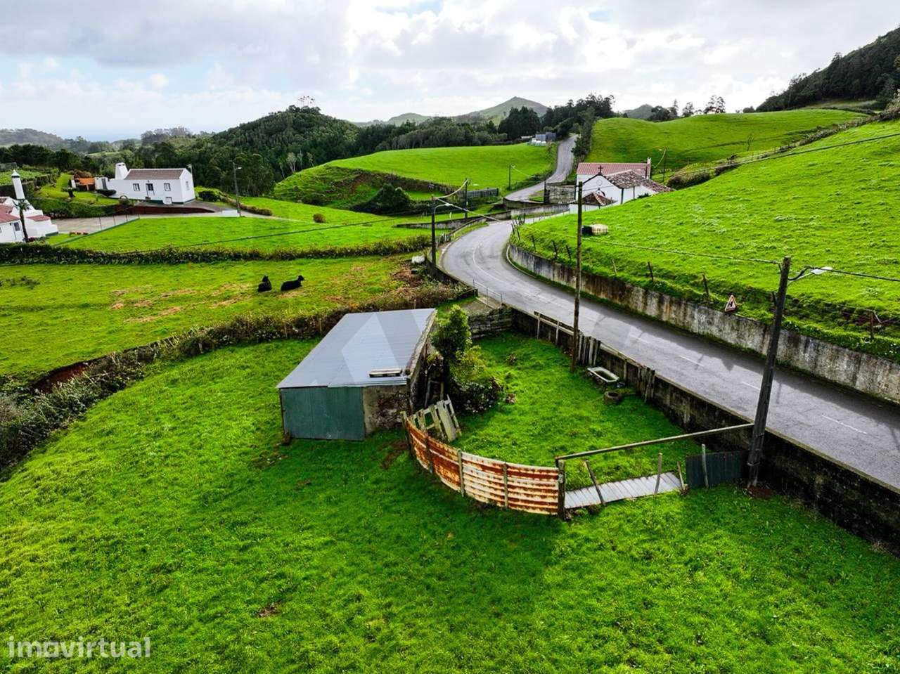 Propriedade em Ruína com Terreno - Glória, Santo Espírito - Grande imagem: 3/11