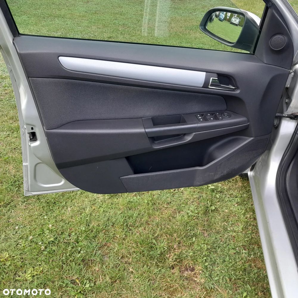 Opel Astra III 1.6 Enjoy - 14
