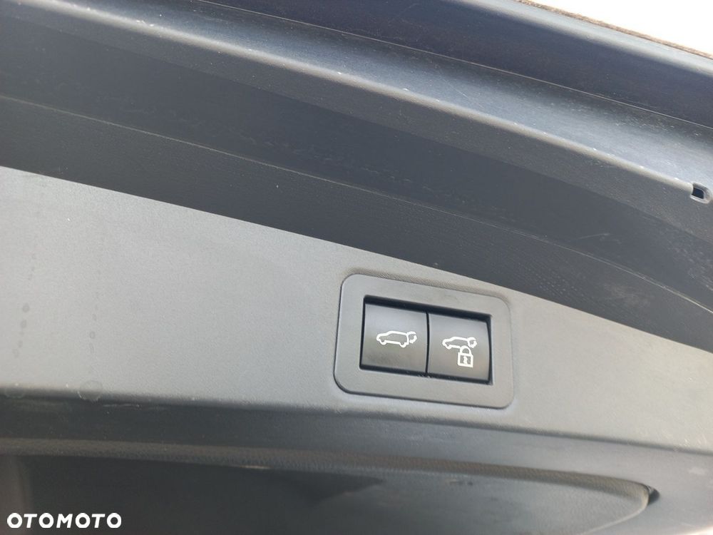 Toyota Corolla 1.8 Hybrid Style - 12