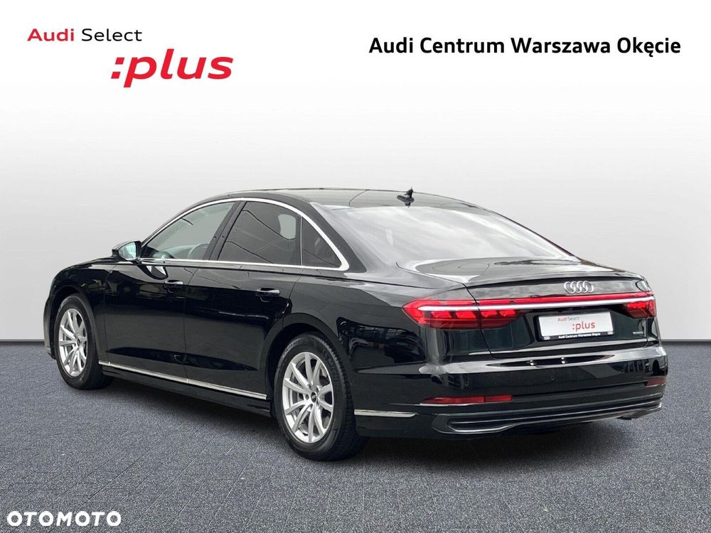 Audi A8 - 6