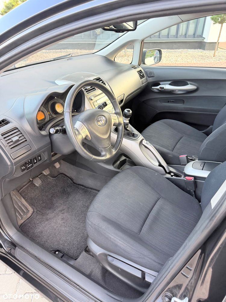 Toyota Auris 2.0 D-4D Premium - 6