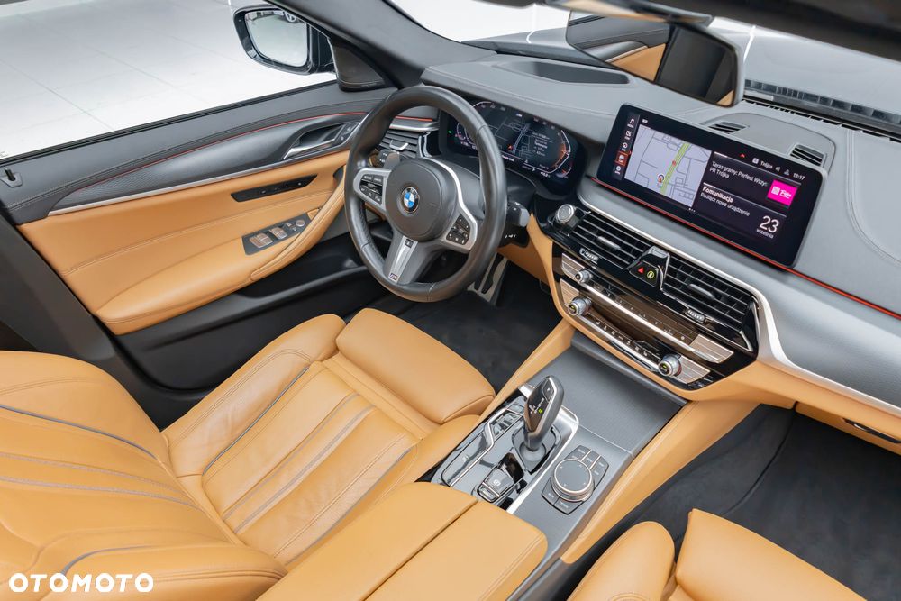 BMW Seria 5 540i xDrive mHEV M Sport sport - 26