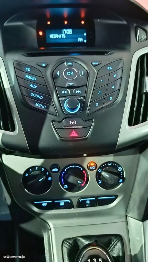 Ford Focus 1.0 EcoBoost Business - 20