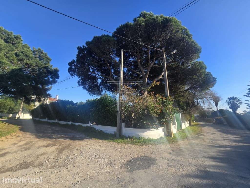 Terreno com 630m2 com vista mar - Capuchos - Grande imagem: 3/7
