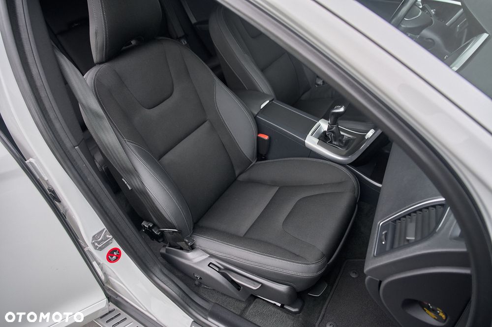 Volvo XC 60 D4 Summum - 23