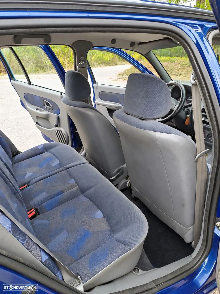 Renault Clio - 7