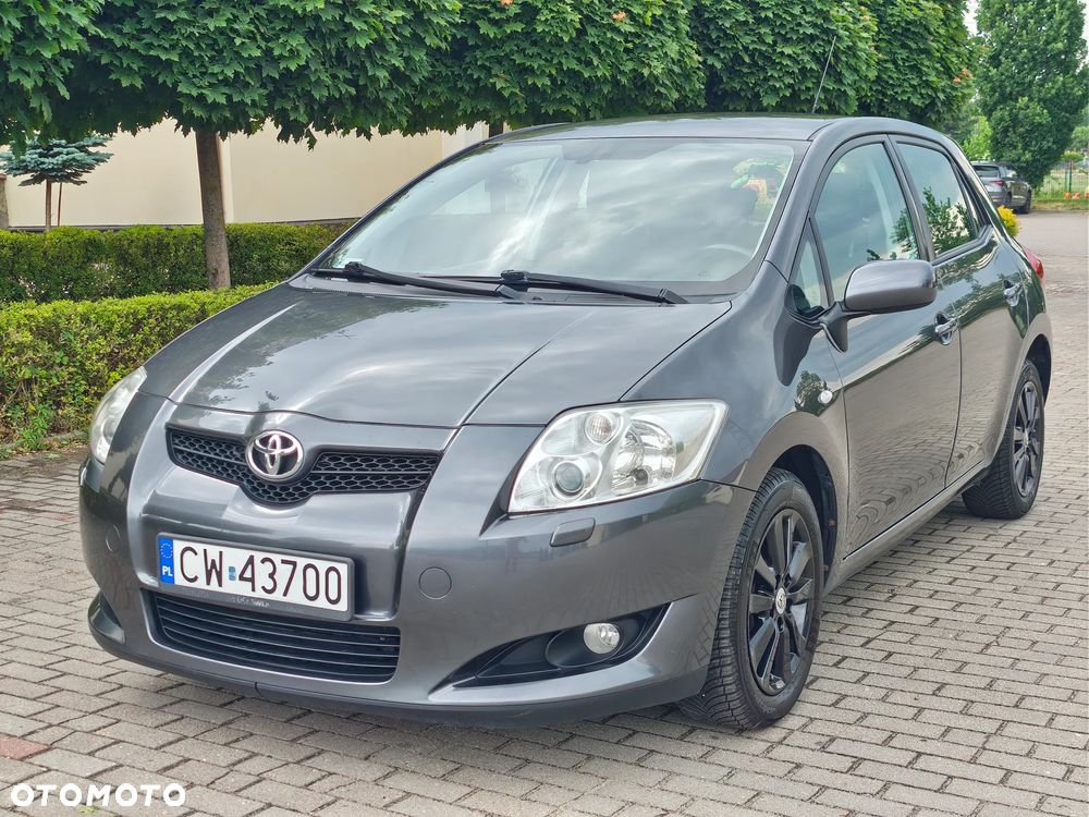 Toyota Auris 1.6 VVT-i Sol - 2
