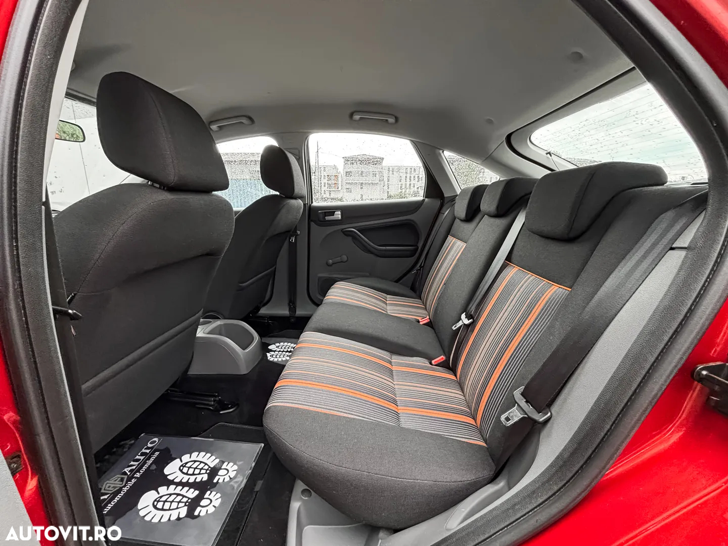 Ford Focus - 9