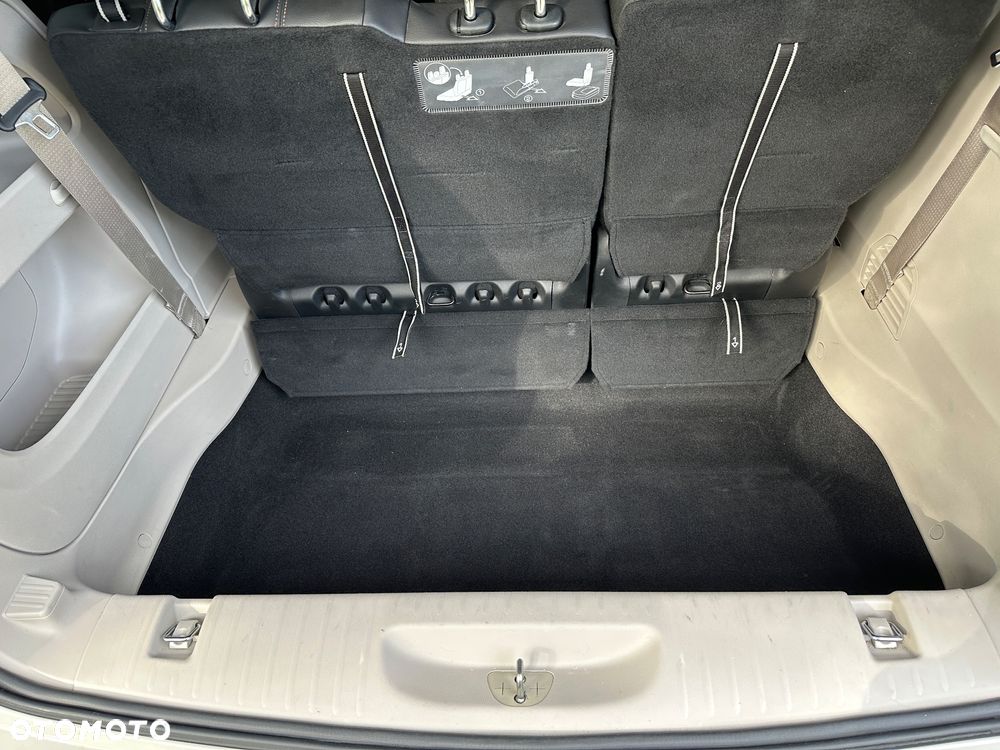 Chrysler Pacifica - 18