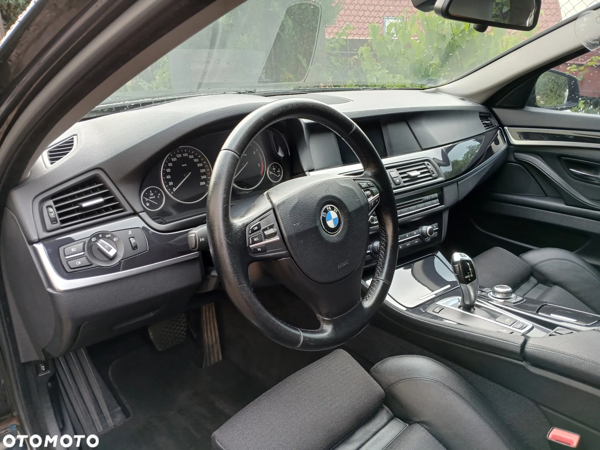 BMW Seria 5 520d Touring - 14