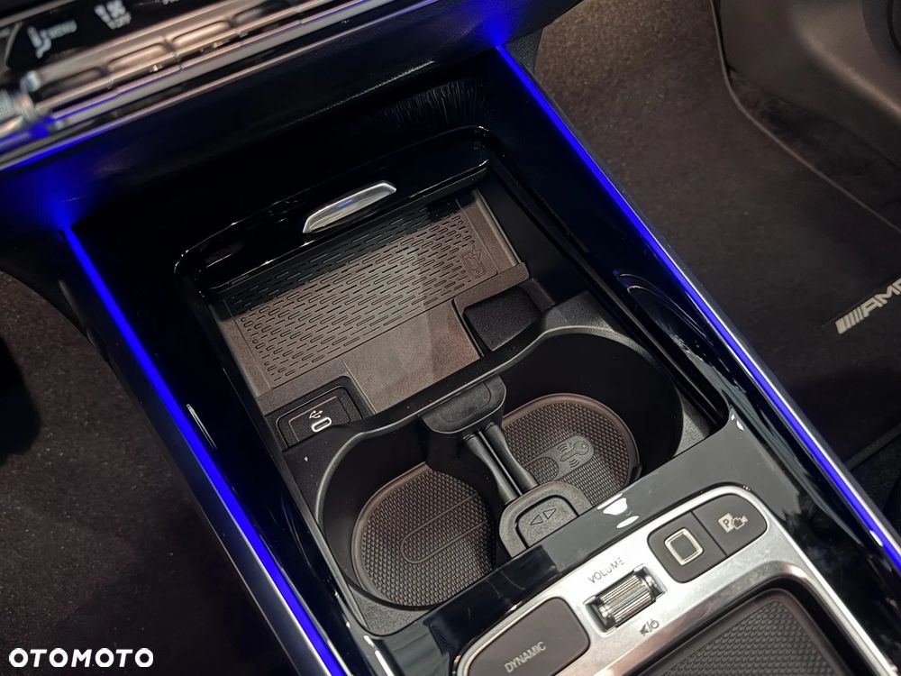 Mercedes-Benz GLB 200 AMG Line 7G-DCT - 12