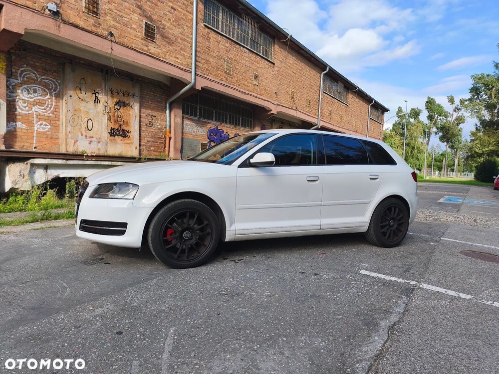 Audi A3 Sportback 1.6 Attraction - 6