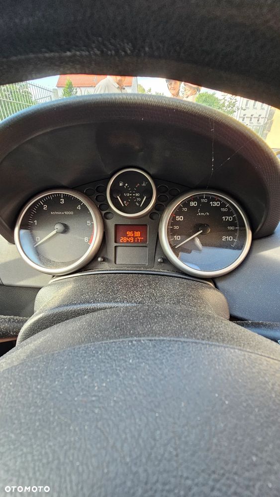 Peugeot 207 1.4 HDi Presence - 3