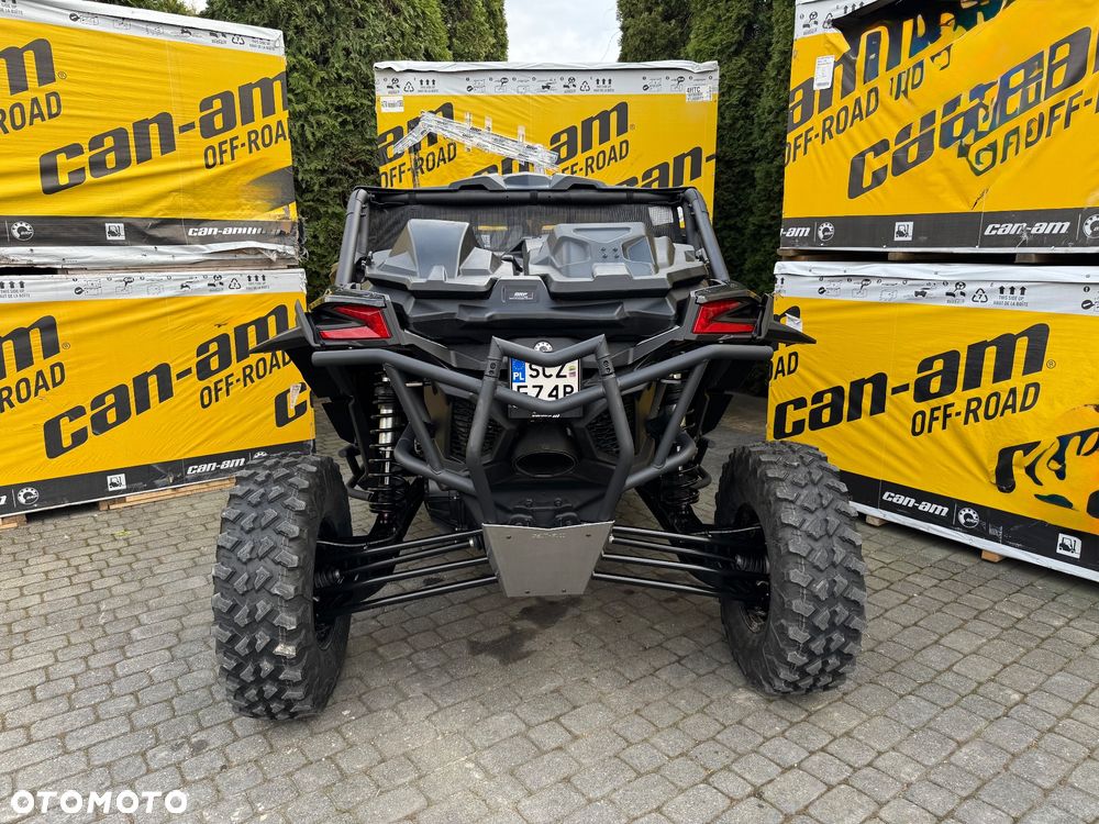 Can-Am Maverick - 4