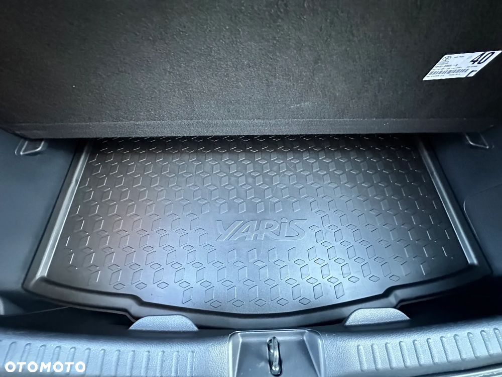 Toyota Yaris 130 1.5 VVT-i Premiere Edition - 21