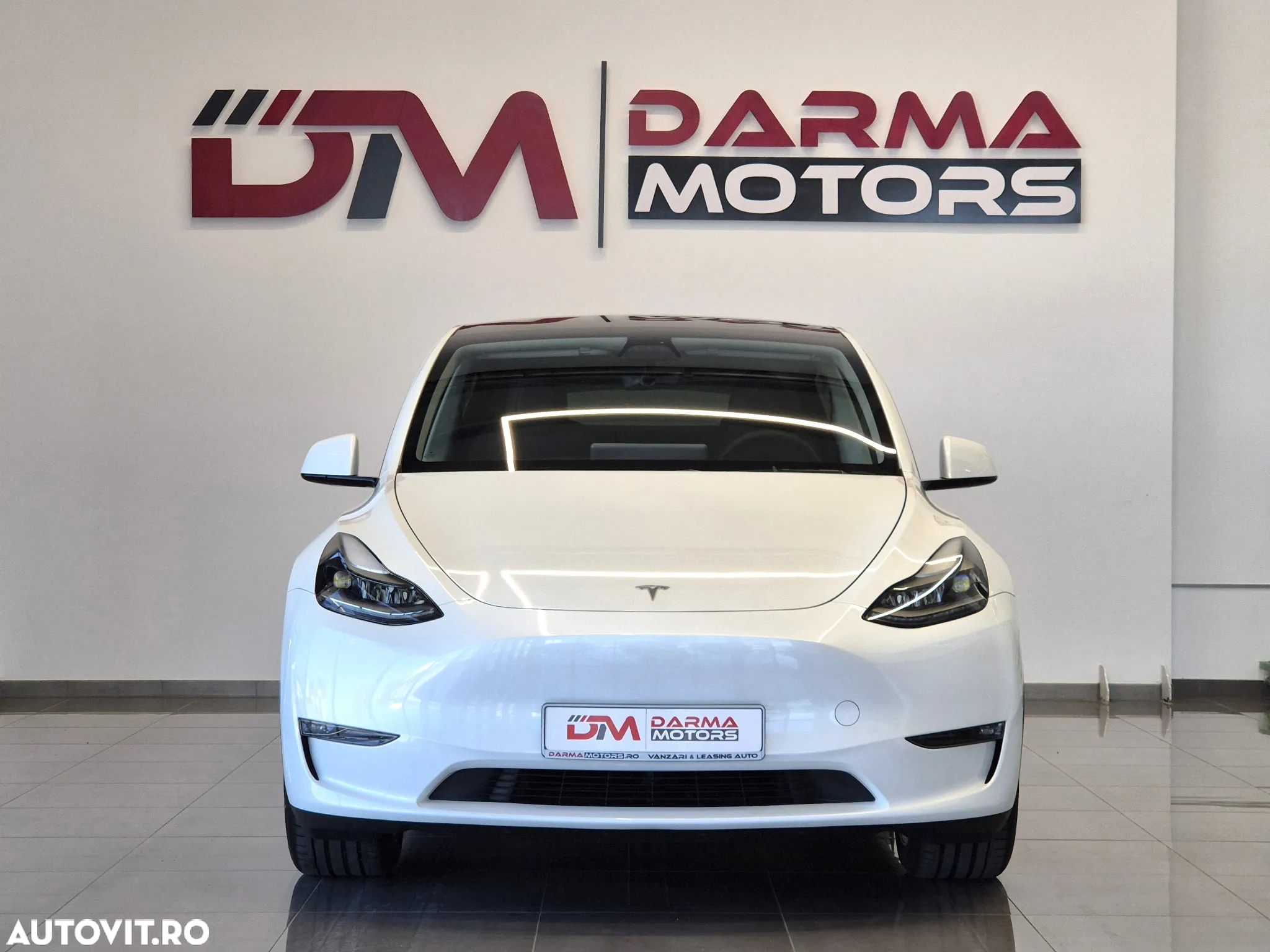 Tesla Model Y Long Range Dual Motor AWD - 2