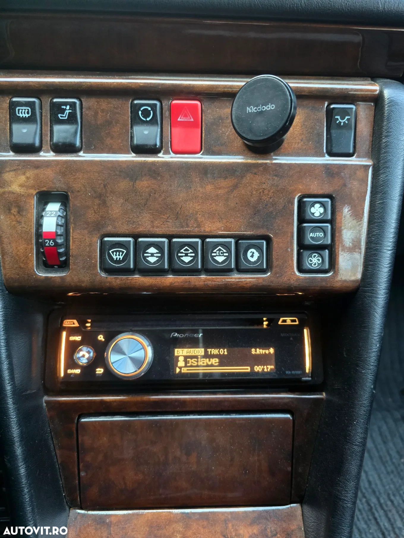 Mercedes-Benz E - 11