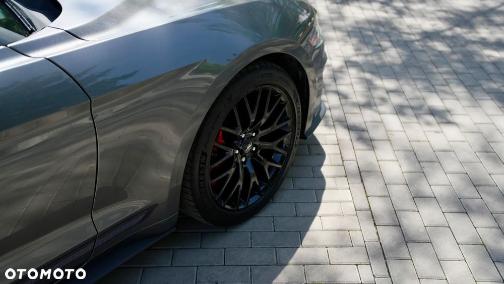 Ford Mustang 5.0 V8 GT - 8
