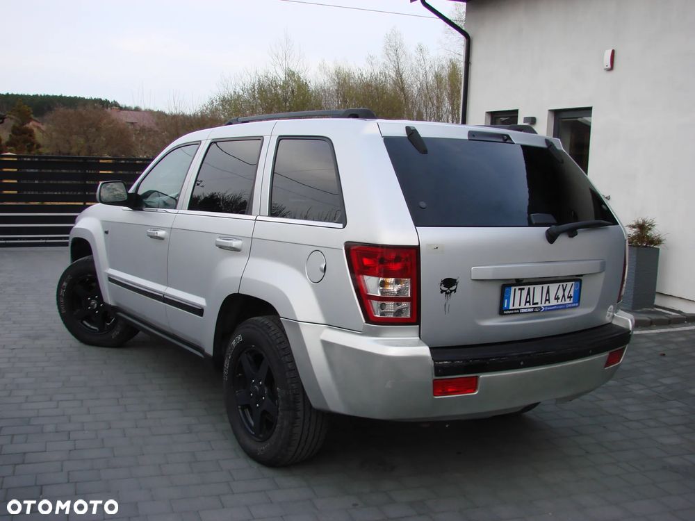 Jeep Grand Cherokee - 10