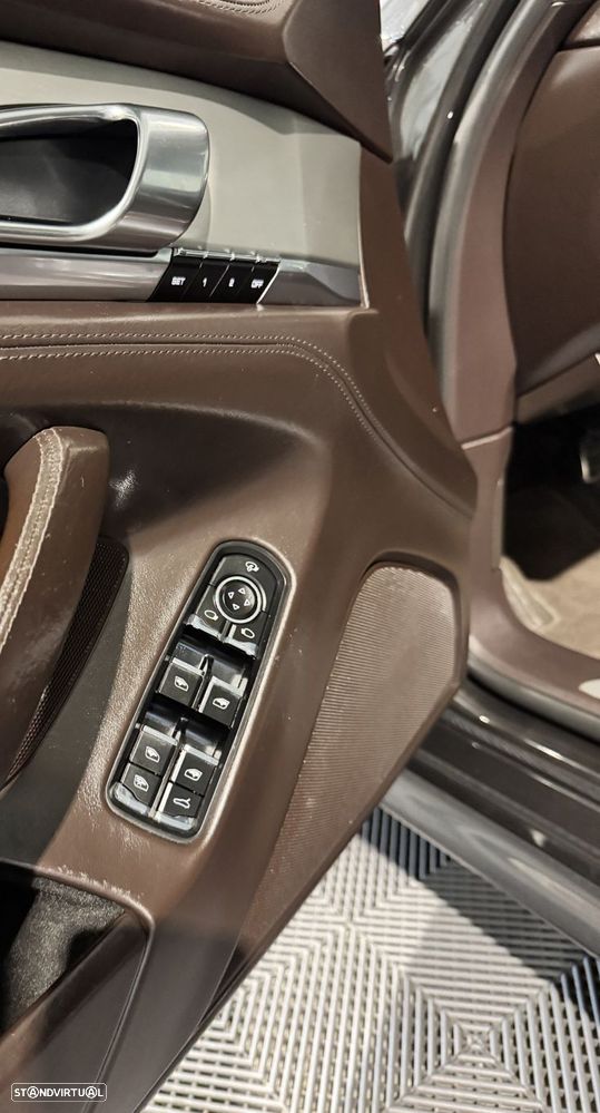 Porsche Panamera - 37