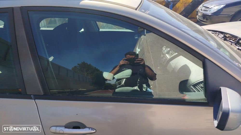 Vidro porta frente direita RENAULT Megane II Break (KM0/1_) - 1