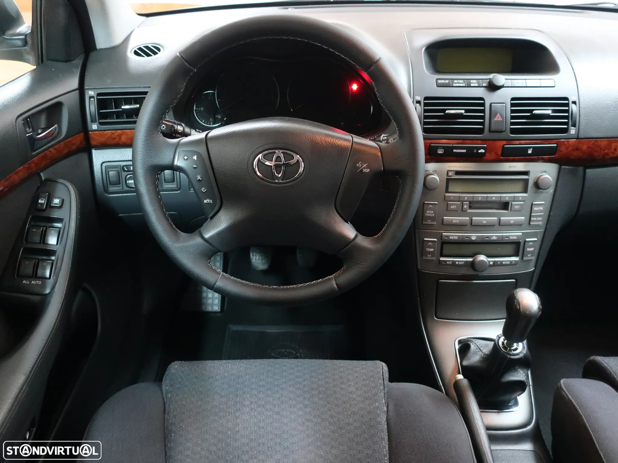 Toyota Avensis SD 2.0 D-4D Sol - 16