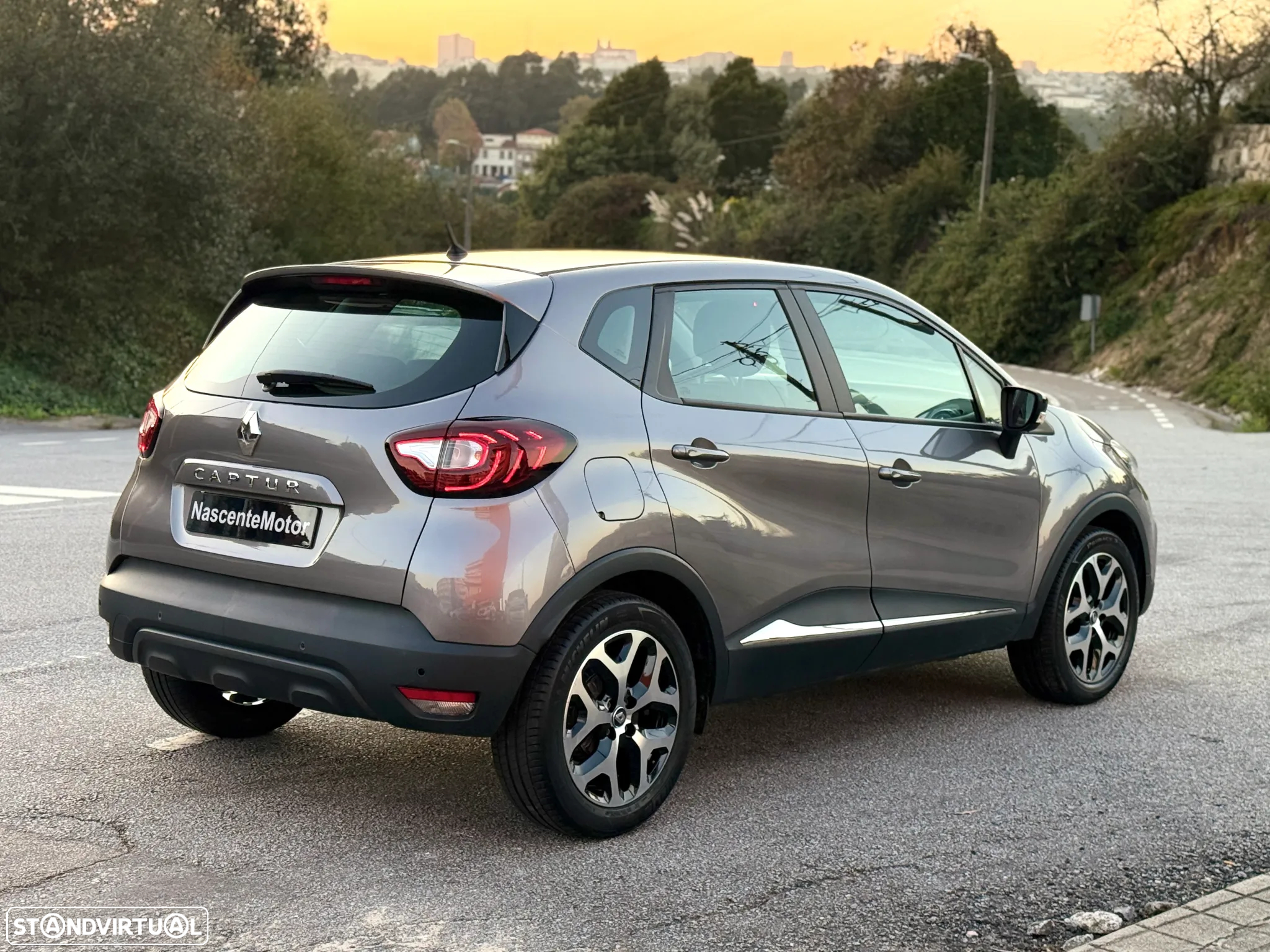 Renault Captur 0.9 TCE Exclusive - 13